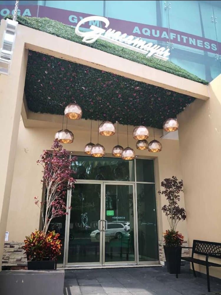Maria Isabel Colima Hotel Bagian luar foto