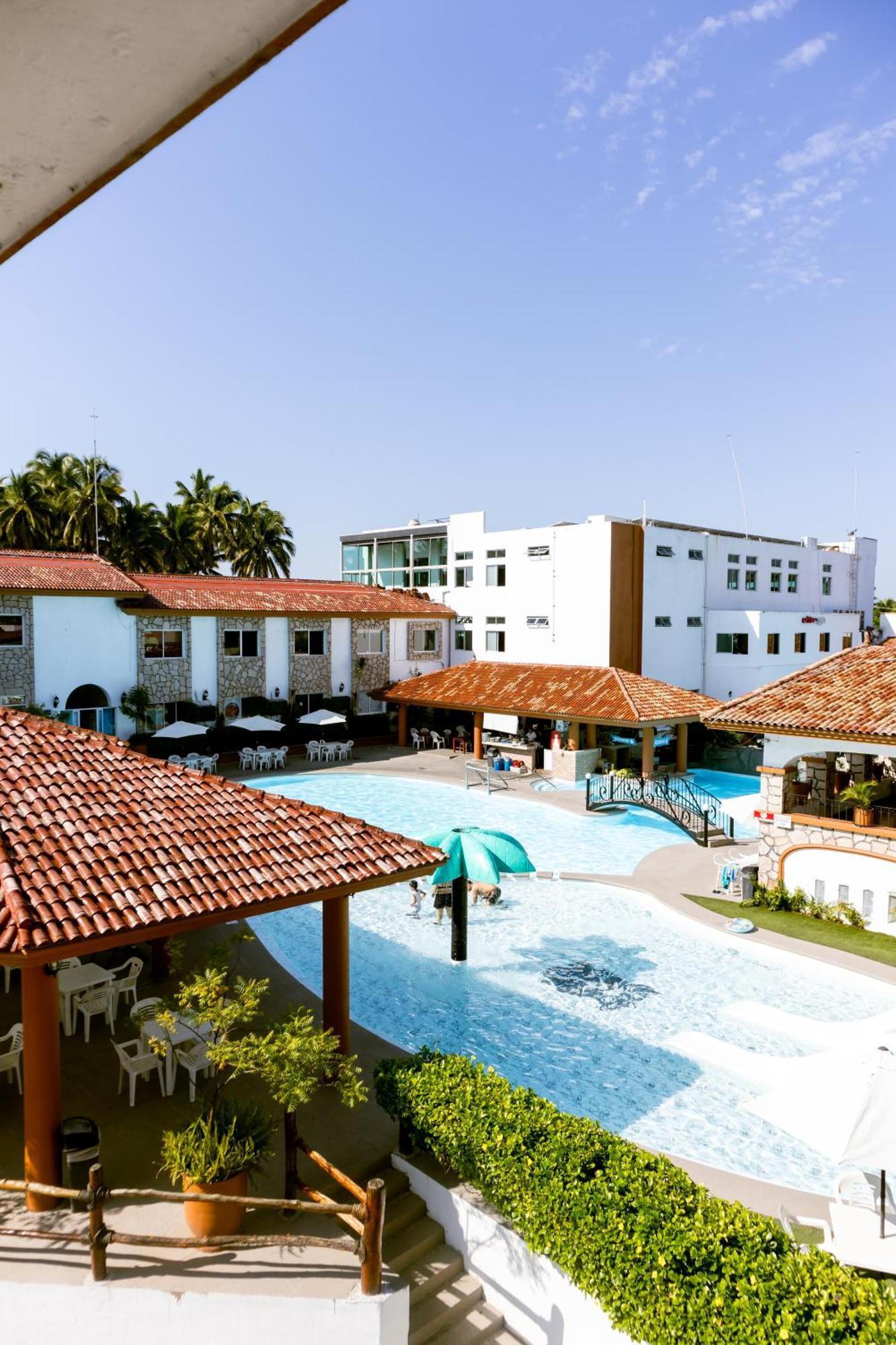 Maria Isabel Colima Hotel Bagian luar foto
