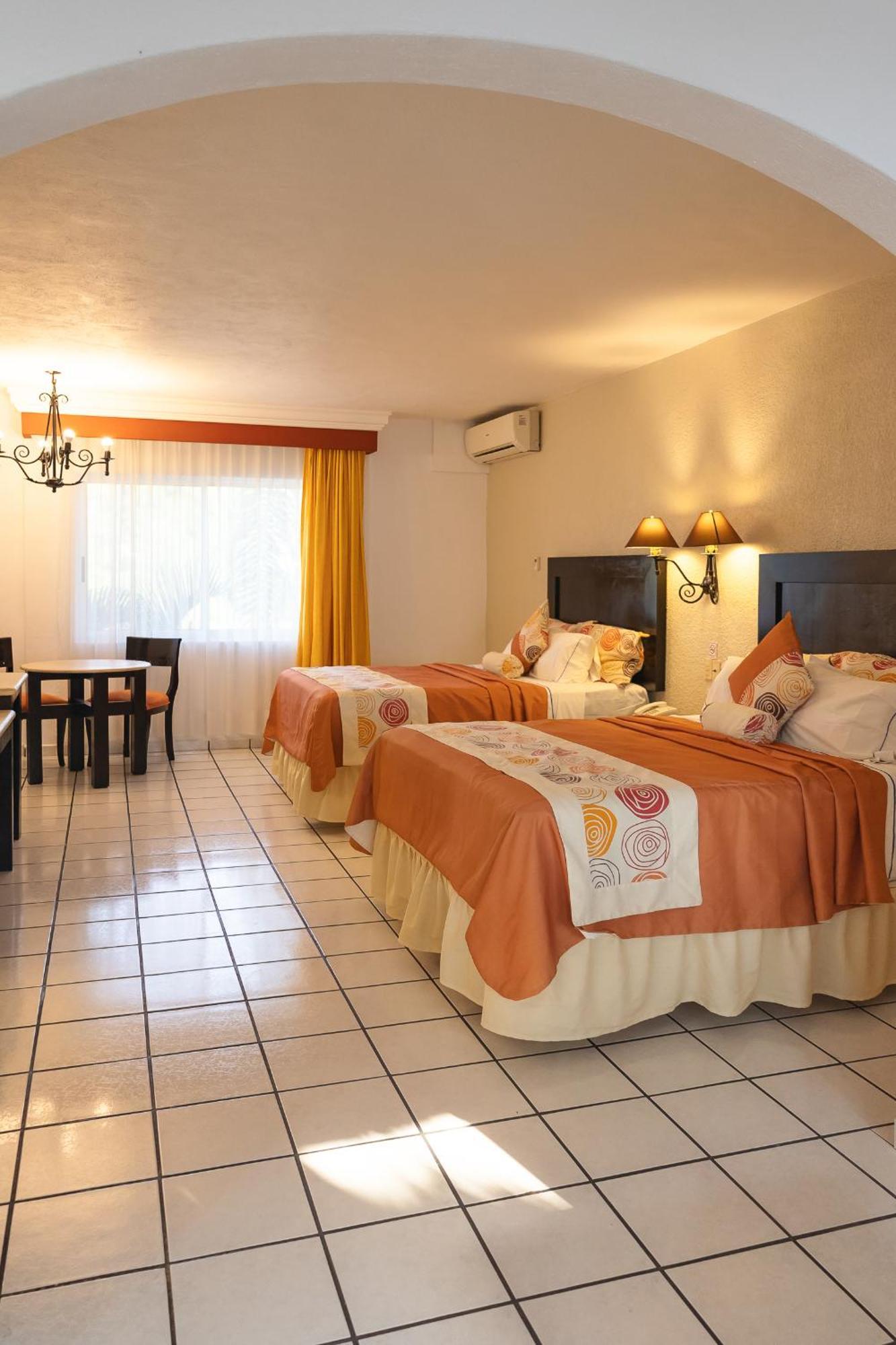 Maria Isabel Colima Hotel Bagian luar foto