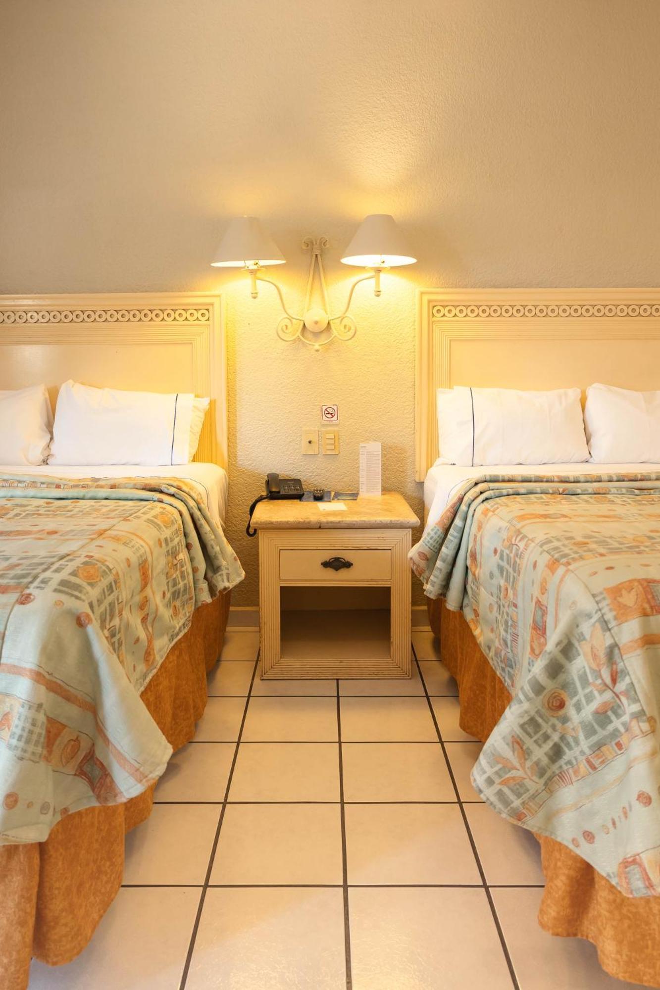 Maria Isabel Colima Hotel Bagian luar foto
