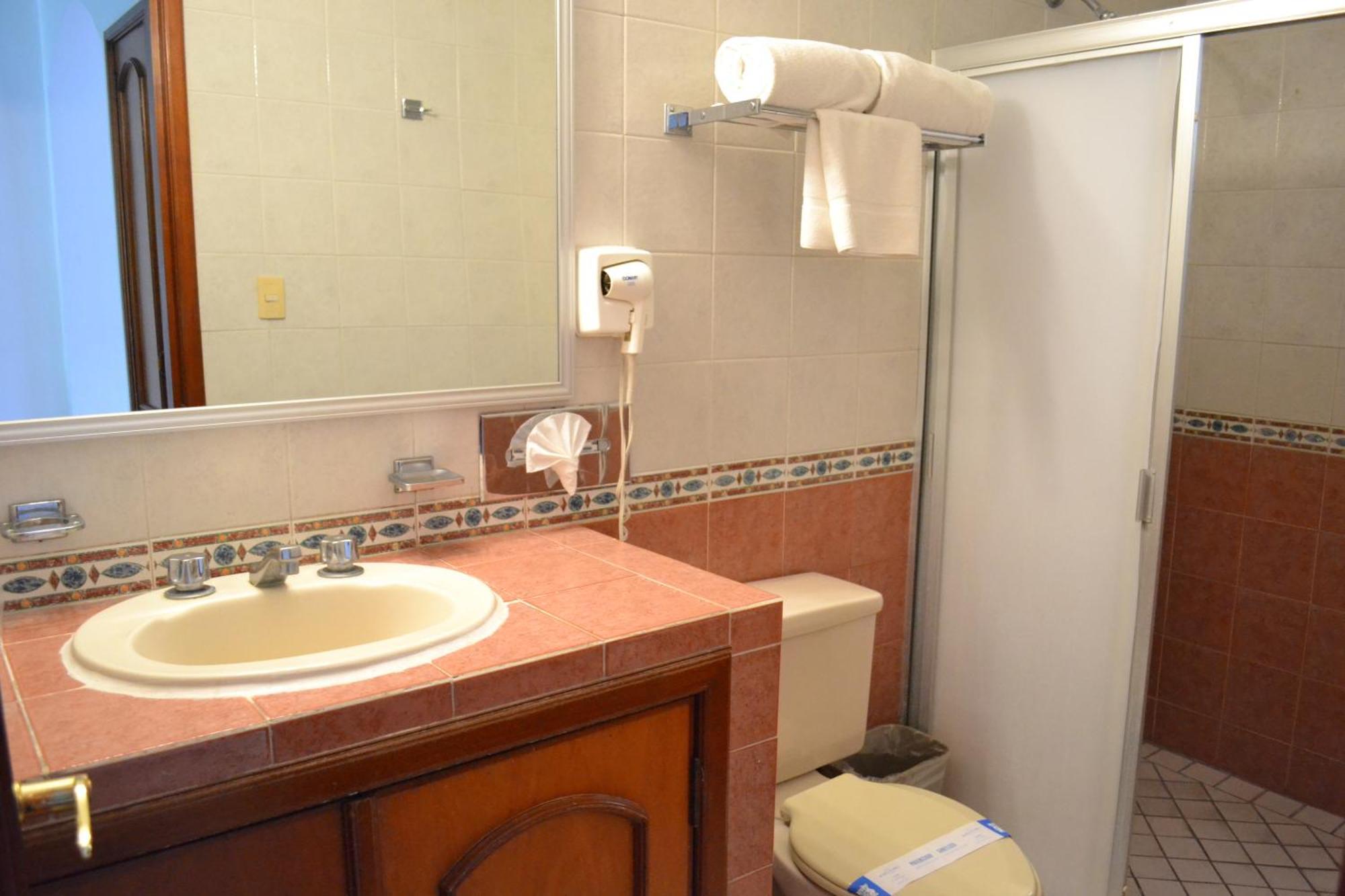 Maria Isabel Colima Hotel Bagian luar foto
