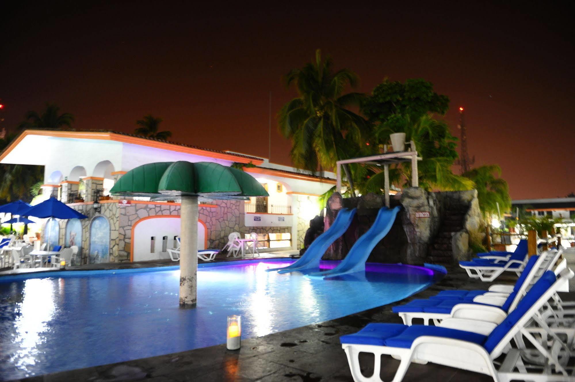 Maria Isabel Colima Hotel Bagian luar foto